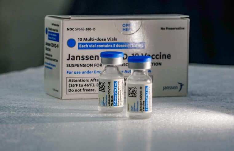 ⚠ Vacina da Janssen aumenta risco de desenvolver Guillain-Barré, síndrome rara no sistema nervoso