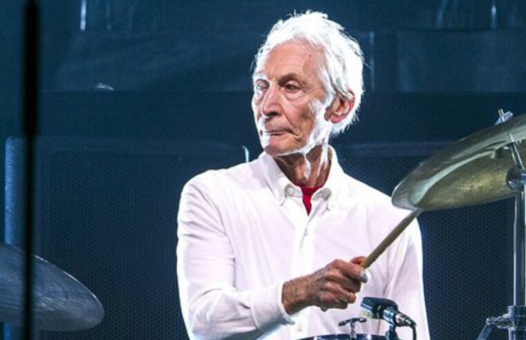 ? Artistas lamentam falecimento de Charlie Watts, aos 80 anos: ‘Legado raro’