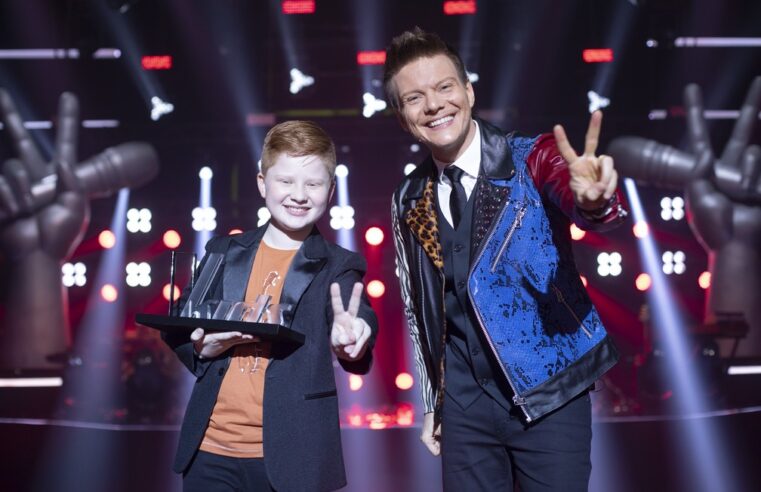 ?? Gustavo Bardim desbanca paraibana e é campeão da sexta temporada do The Voice Kids