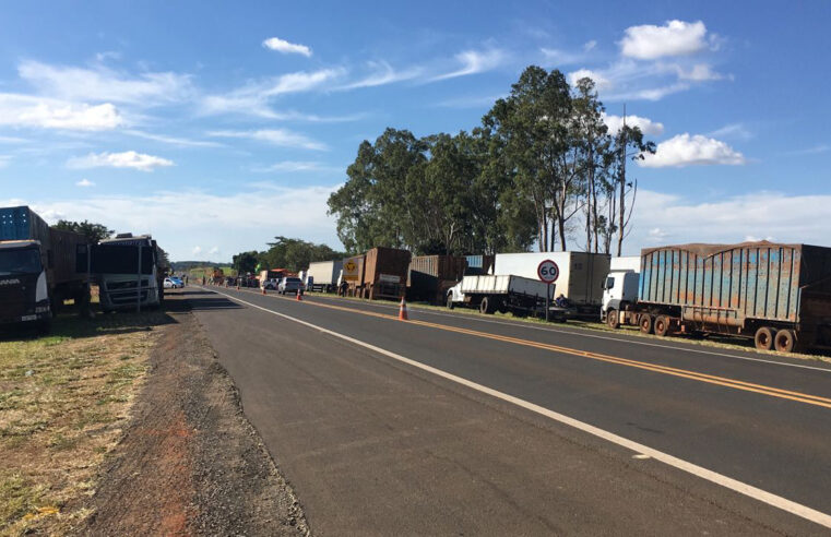 ? Caminhoneiros tentam derrubar liminares contra bloqueio inclusive no estado da Paraíba
