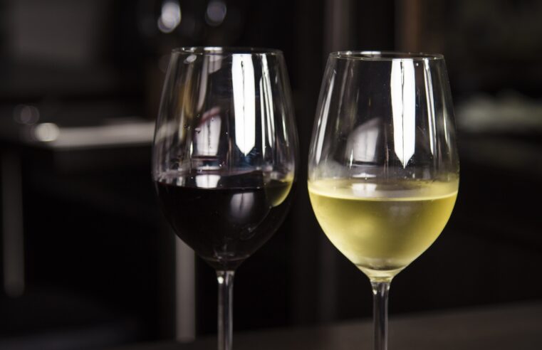 ?? Consumo de vinhos finos e espumantes cresce quase 11% em comparação com o ano passado