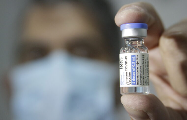 💉 Sem doses da Pfizer, Cajazeiras segue vacinação contra Covid-19 com outros imunizantes