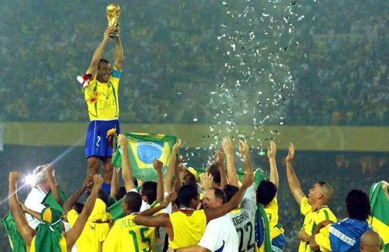 🏆🏆🏆🏆🏆 Pentacampeonato da seleção brasileira completa duas décadas