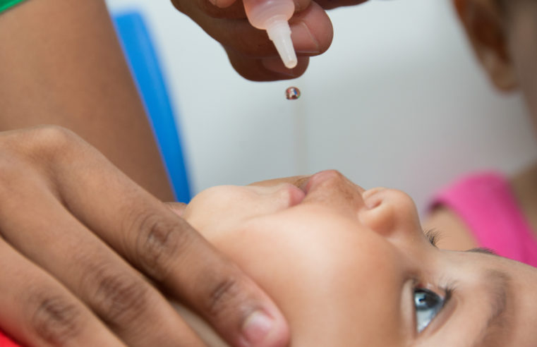 💧 PB tem 99,6% do público-alvo vacinado contra pólio, mas cidade do Sertão registra menor cobertura