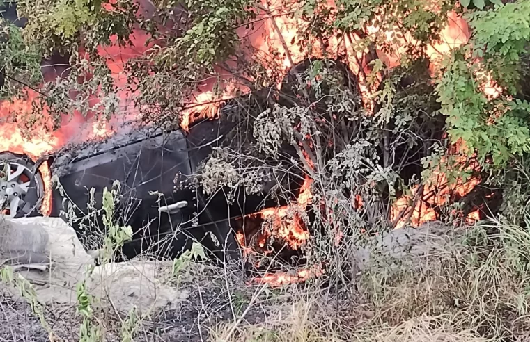 🚑 Criança e mais duas pessoas morrem após carro cair em ribanceira e pegar fogo na Paraíba