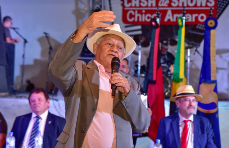 📜 Com 60 anos de carreira, cantor e sanfoneiro Chico Amaro recebe título de cidadão paraibano