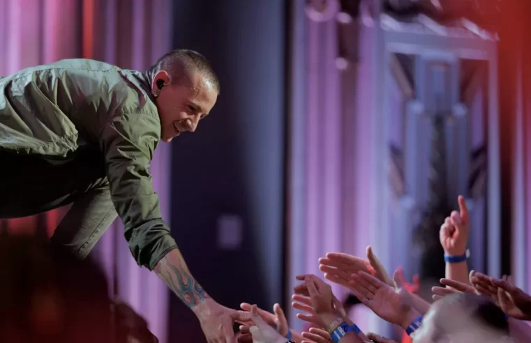🎶😍 Linkin Park anuncia música inédita com Chester Bennignton seis anos após morte do cantor