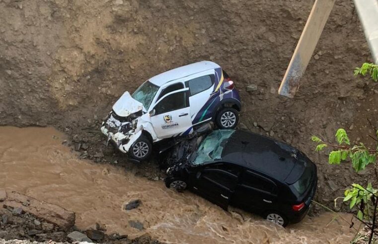 🚧 Sete pessoas ficam feridas após cratera ‘engolir’ carros entre Mauriti (CE) e Conceição (Paraíba)