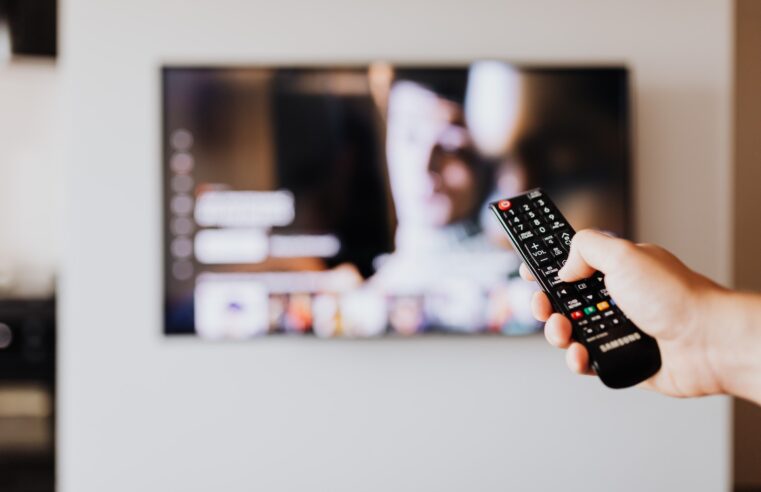 |📺 Em apenas um mês, mais de 200 mil assinantes abandonaram os serviços de TV por assinatura