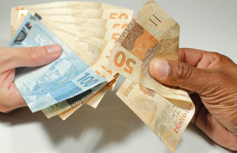 |💵 Pagamento do 13º salário vai injetar mais de R$ 290 bilhões na economia brasileira