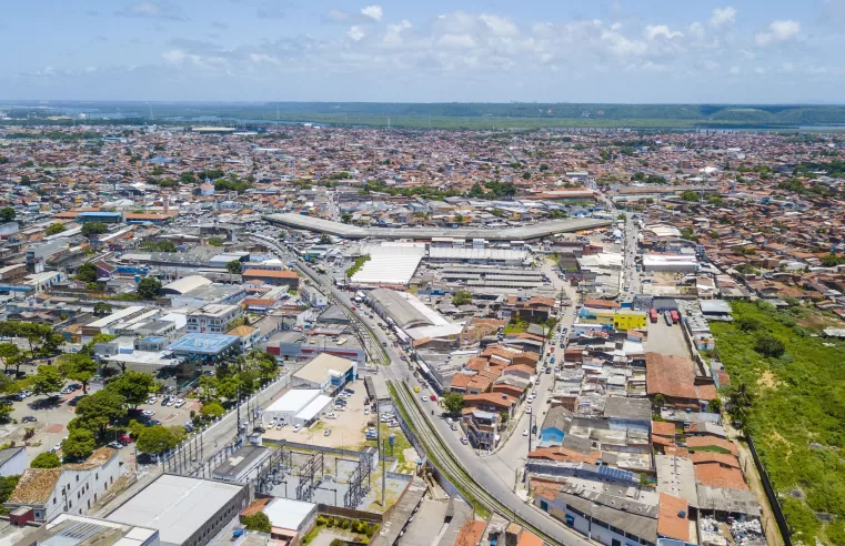 |🏠 Cerca de 64,6% da população brasileira vivem em domicílios próprios e já pagos, mostra IBGE