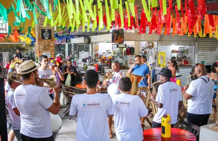 |🍹 Bares e restaurantes esperam crescimento de 15% em relação ao Carnaval do ano passado