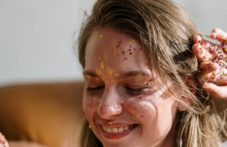 |👸 Dermatologista alerta sobre cuidados com a maquiagem e pinturas para festas de Carnaval