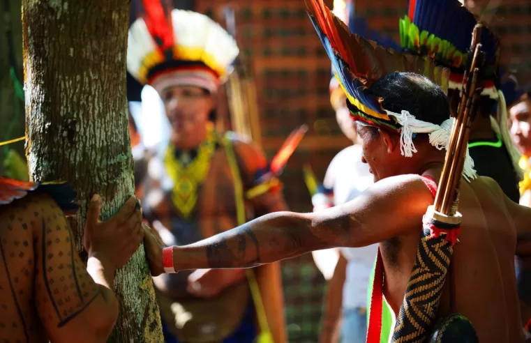 |🎬🏹 A Queda do Céu, filme brasileiro sobre o povo Yanomami, estreará no Festival de Cannes