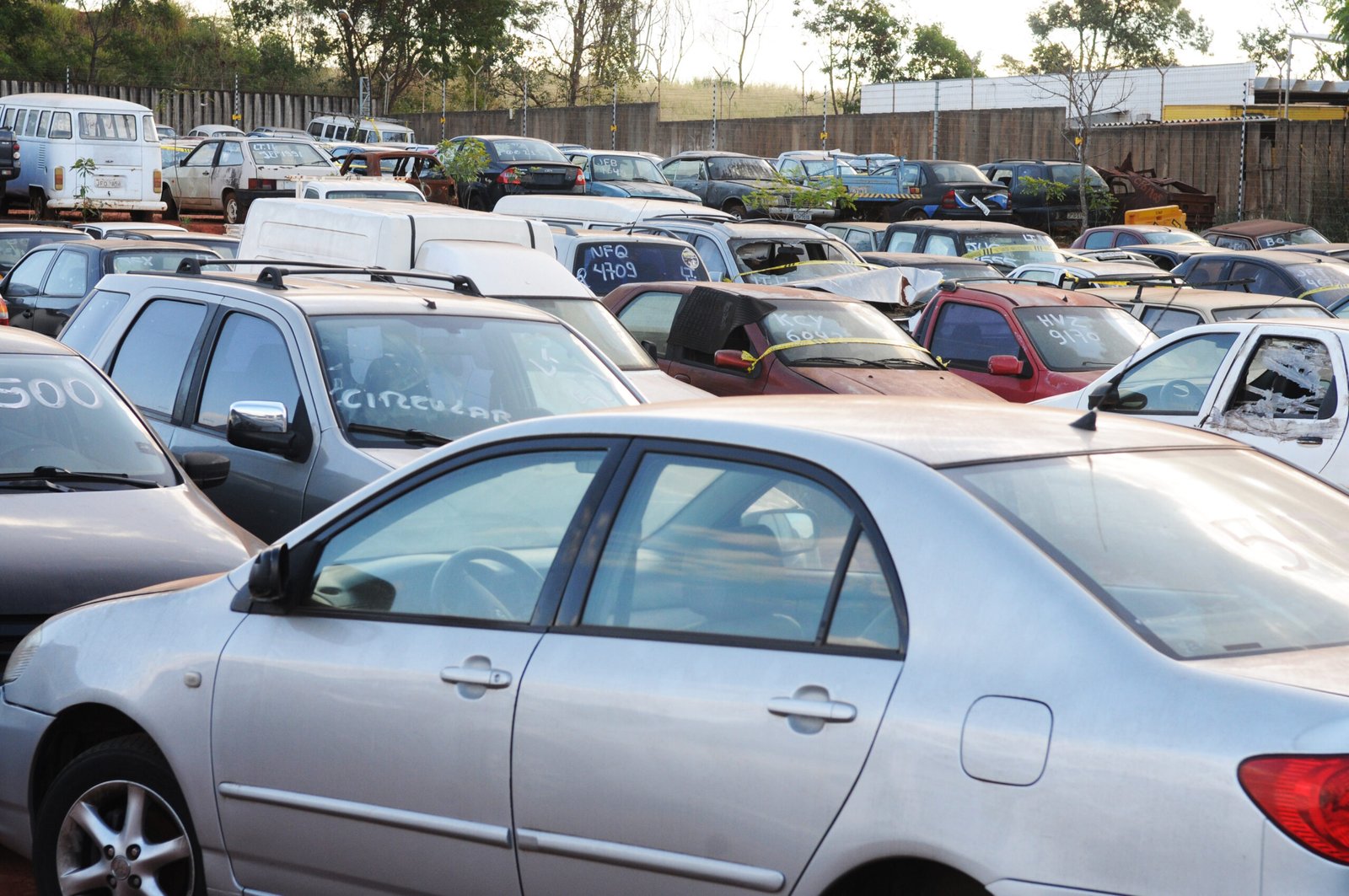 |🚘 493 veículos apreendidos nos pátios de Cajazeiras e outras 4 cidades vão a leilão online